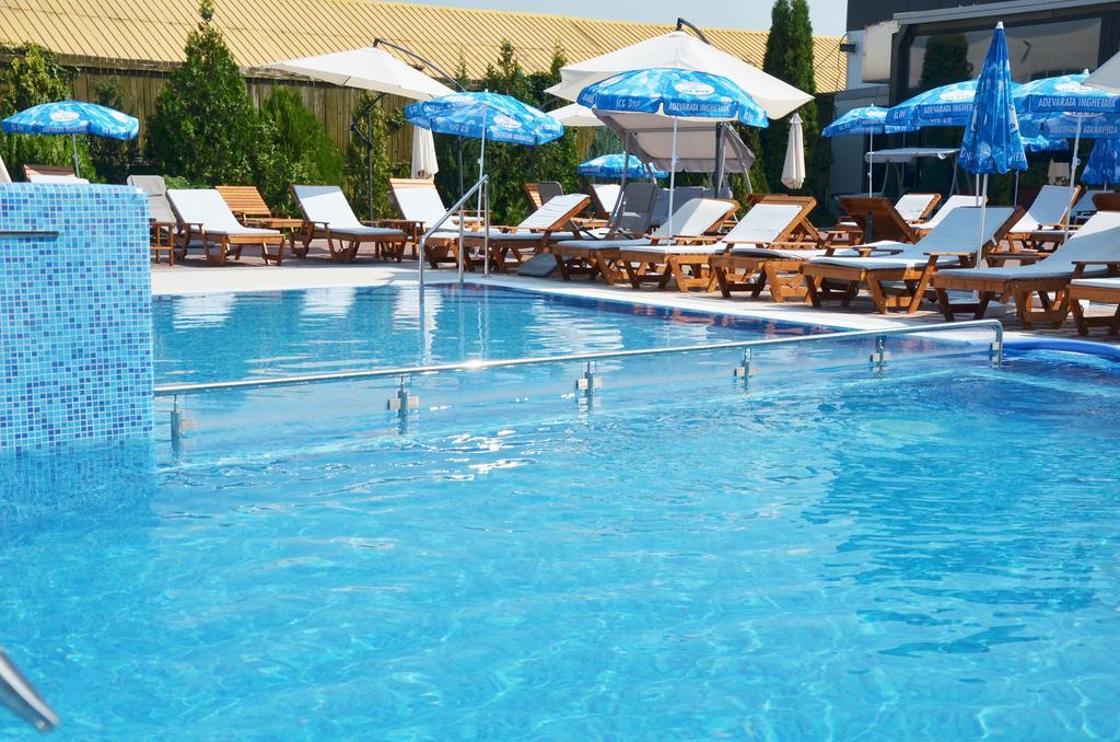 Hotel Spa Ice Resort Ghiroda Ngoại thất bức ảnh