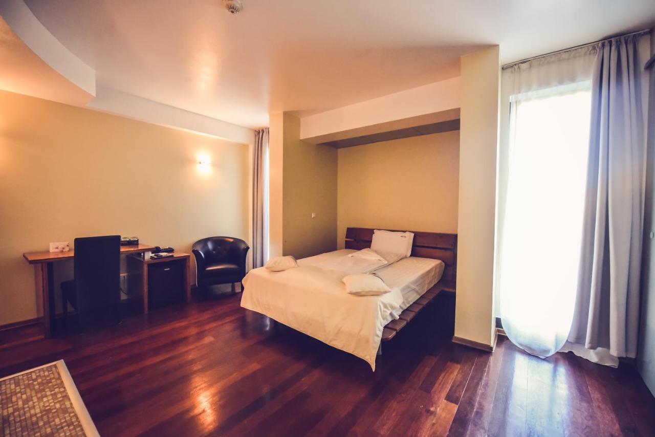 Hotel Spa Ice Resort Ghiroda Ngoại thất bức ảnh